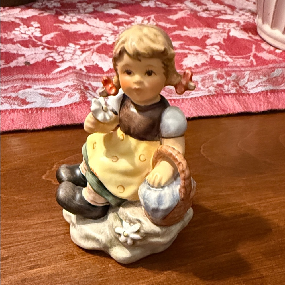 First Issue Hummel “Gretl” #2247